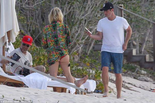 Jessica Simpson đi nghỉ cùng "ông xã" tại Bahamas 12