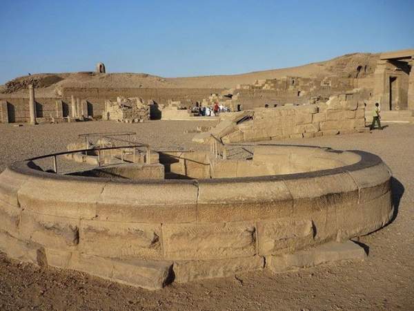 Người Ai Cập cổ đại đo mực nước sông Nile thế nào? 8