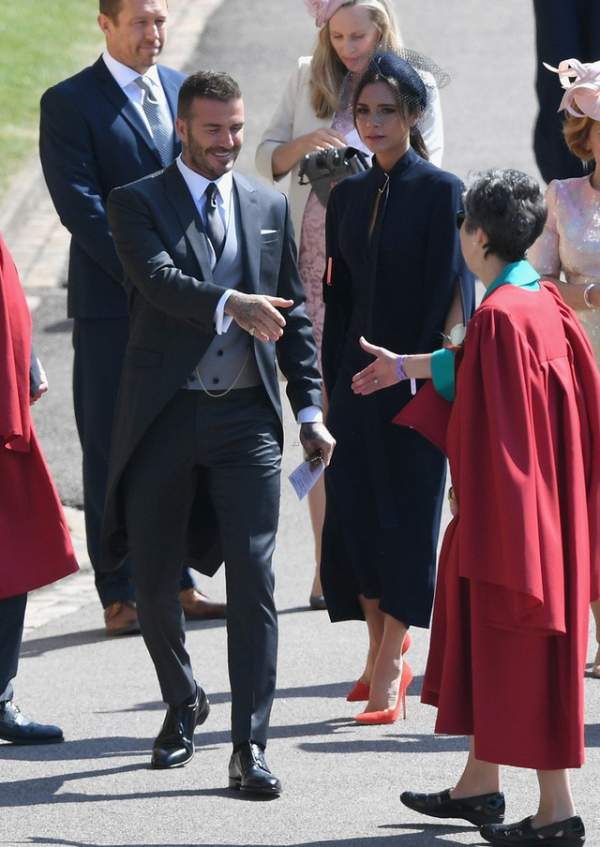 Vợ chồng Beckham nổi bật giữa dàn sao tham dự đám cưới của hoàng tử Harry 4