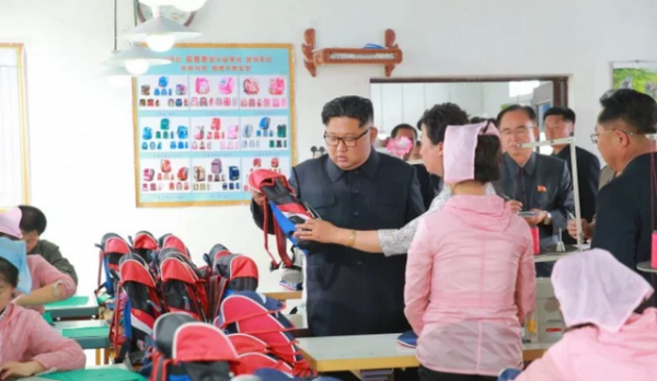 "Giải mã" cơn giận hiếm thấy của ông Kim Jong-un trong các chuyến thị sát 3