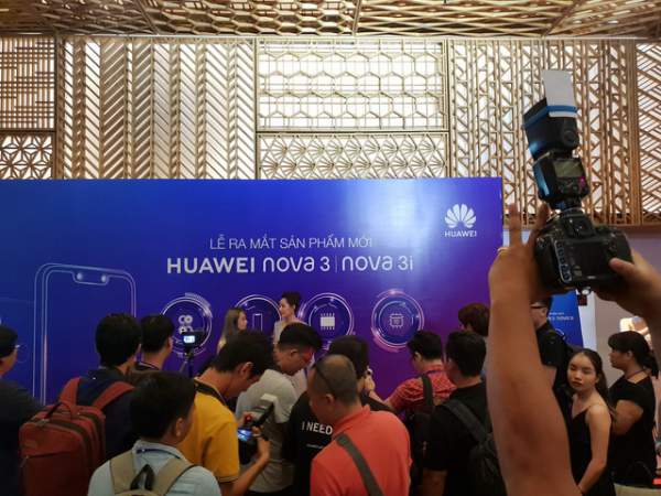 Trực tiếp: Huawei ra mắt Nova 3i - 4 camera AI tại Việt Nam 14