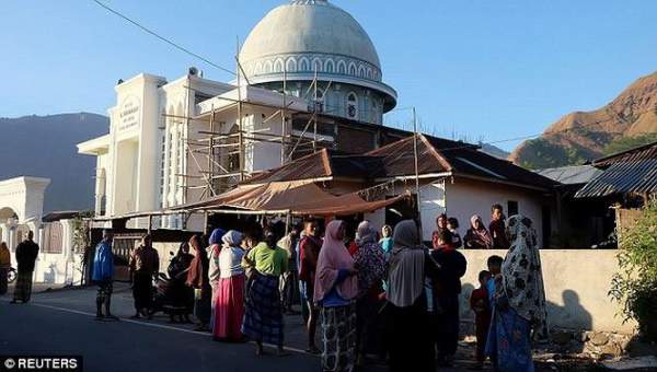 Động đất kinh hoàng ở Indonesia, hàng trăm người thương vong 7