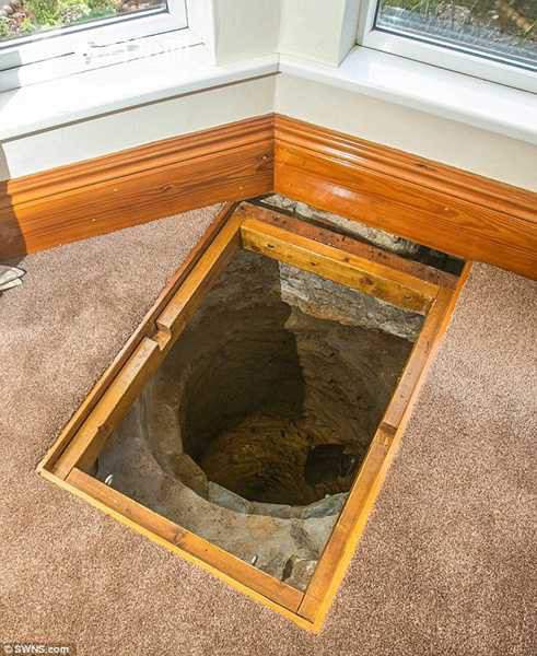 Người đàn ông dành nhiều năm khai quật giếng cổ trong nhà để tìm kho báu 3
