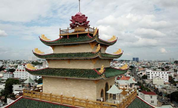 Ngôi chùa có chánh điện cao nhất Việt Nam đẹp như tranh ở Sài Gòn 2