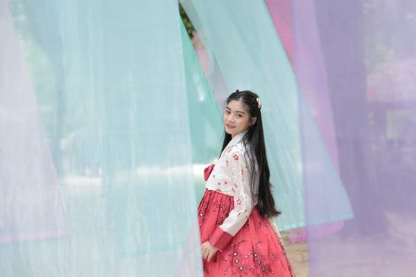 Miss Teen Nam Phương khoe tà áo dài trắng thướt tha trên đất nước Hàn Quốc 11