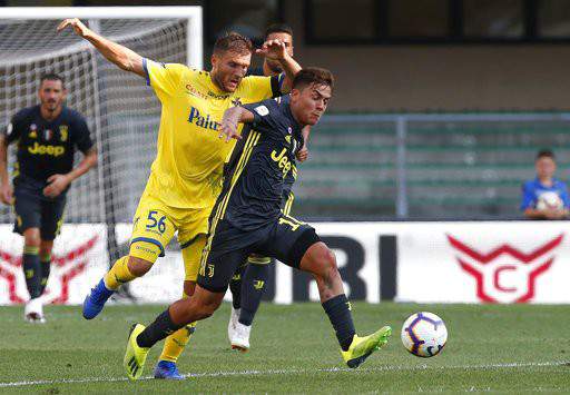 Chievo 2-3 Juventus: Màn ra mắt "vô duyên" của C.Ronaldo 7