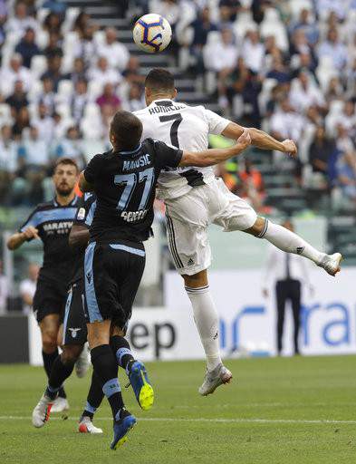 Juventus 1-0 Lazio (hiệp 1): C.Ronaldo quyết ghi bàn 10