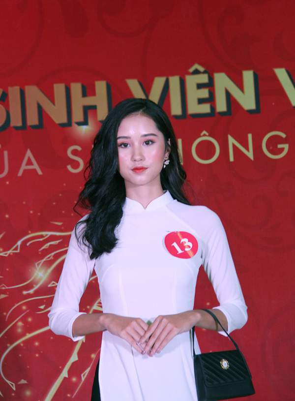 Nữ sinh Hà Nội xúng xính váy áo dự thi Sơ khảo Hoa khôi Sinh viên Việt Nam 11