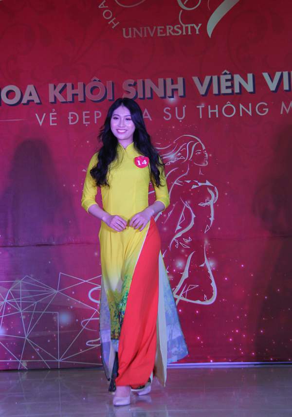 Nữ sinh Hà Nội xúng xính váy áo dự thi Sơ khảo Hoa khôi Sinh viên Việt Nam 9