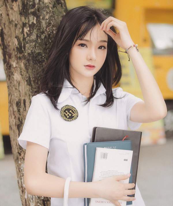 Nữ CĐV Việt từng lên truyền hình Hàn Quốc đẹp tuyệt khi mặc đồng phục 5