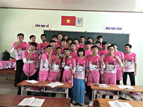 Lớp học tại Vĩnh Long gây "sốt mạng" với đồng phục Hello Kitty 3