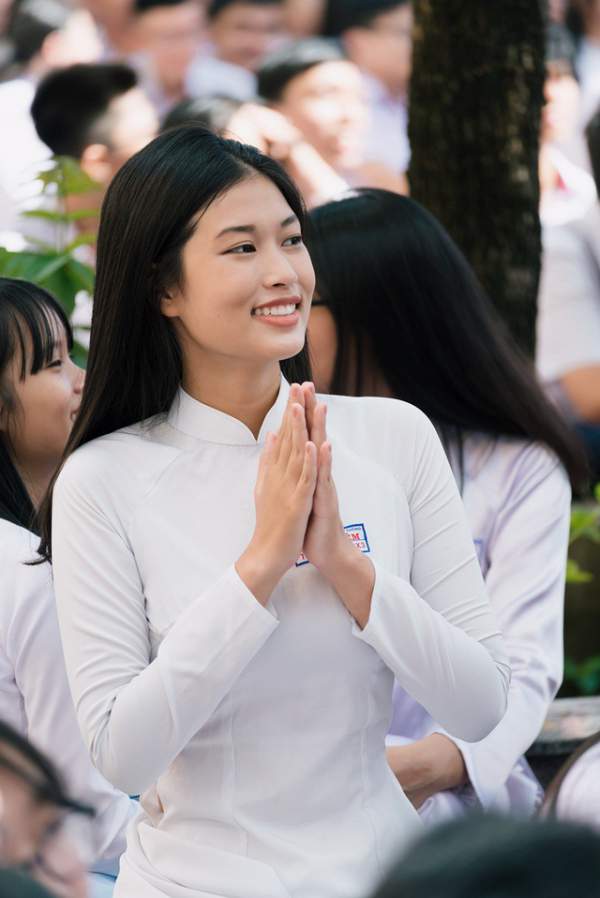 Hành trình gian nan giảm 20 kg của gương mặt Nữ sinh áo dài Việt 2018 10