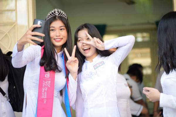 Hành trình gian nan giảm 20 kg của gương mặt Nữ sinh áo dài Việt 2018 4