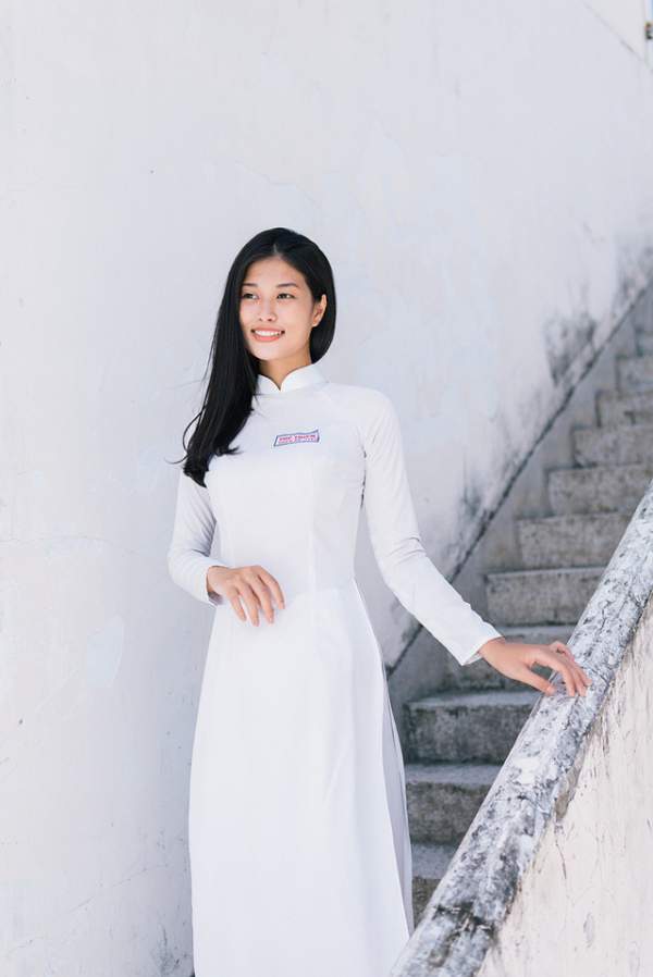 Hành trình gian nan giảm 20 kg của gương mặt Nữ sinh áo dài Việt 2018 9