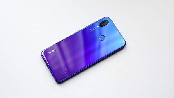 Huawei Nova 3i: Cảm hứng màu sắc, đậm chất Gradient 3