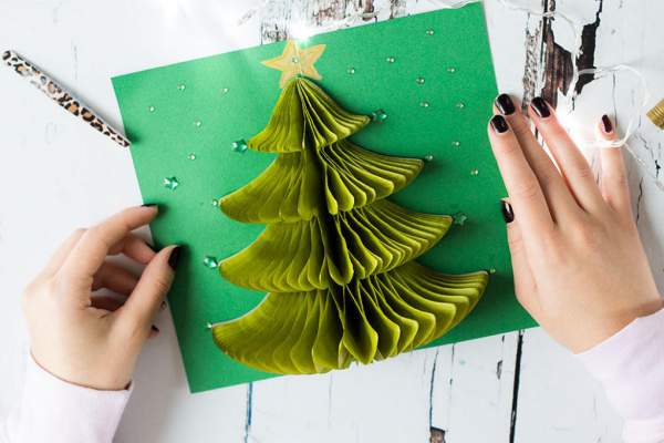Cách làm thiệp Giáng sinh hình cây thông Noel 3D độc đáo 14