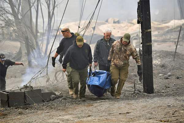 44 người chết, cháy rừng ở California chưa bao giờ kinh hoàng đến thế 19
