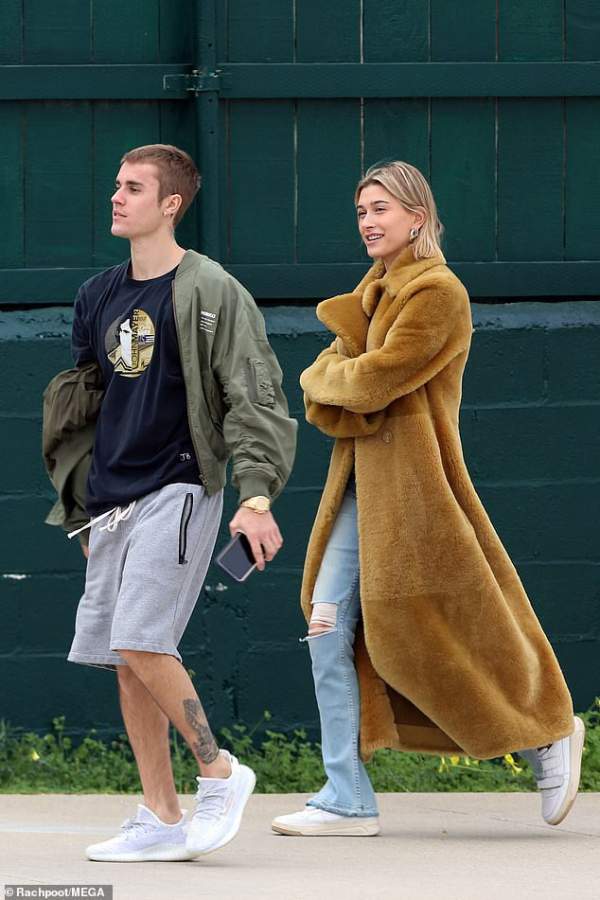 Justin Bieber hạnh phúc bên vợ siêu mẫu 5