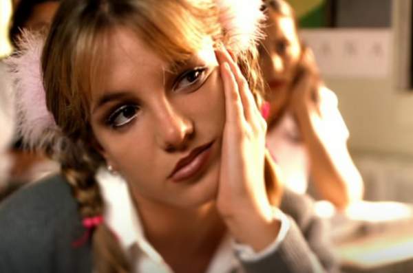 "Giật mình" nhận ra đã 20 năm trôi qua kể từ khi biết... Britney Spears 2