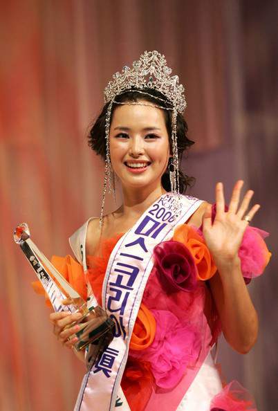 Nhan sắc ngọt ngào và gợi cảm của “Hoa hậu Hàn Quốc đẹp nhất thế giới” 3