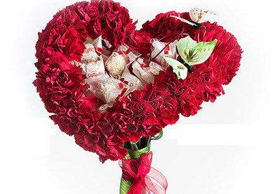 Cách bó hoa hồng hình trái tim ngọt ngào cho Valentine 9