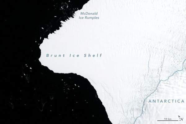 Nam Cực chuẩn bị "đẻ" cho nhân loại một đứa con to gấp đôi cả thành phố New York 4