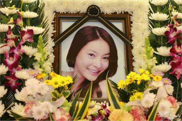 “Nàng Cỏ” Goo Hye Sun tưởng nhớ nữ đồng nghiệp bị cưỡng hiếp 100 lần Jang Ja Yeon 2
