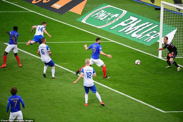 Những khoảnh khắc Mbappe thăng hoa cùng tuyển Pháp trước Iceland 4