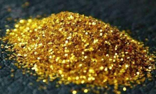 Con sông đắt đỏ nhất thế giới, đáy sông chứa đầy vàng lấp lánh 4