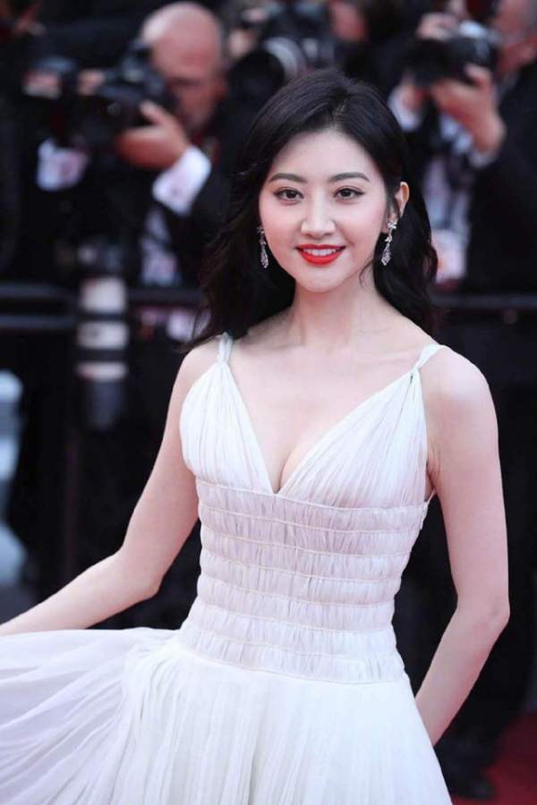 Hai nữ diễn viên Trung Quốc bị ban tổ chức LHP Cannes 2019 "đuổi khéo" khỏi thảm đỏ 4