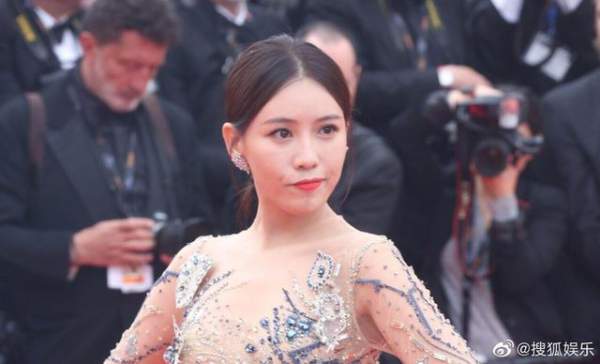Hai nữ diễn viên Trung Quốc bị ban tổ chức LHP Cannes 2019 "đuổi khéo" khỏi thảm đỏ 10