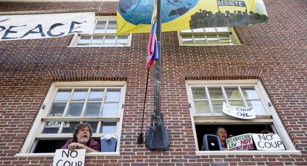 Mỹ đột nhập đại sứ quán Venezuela, bắt nhóm ủng hộ Tổng thống Maduro 4