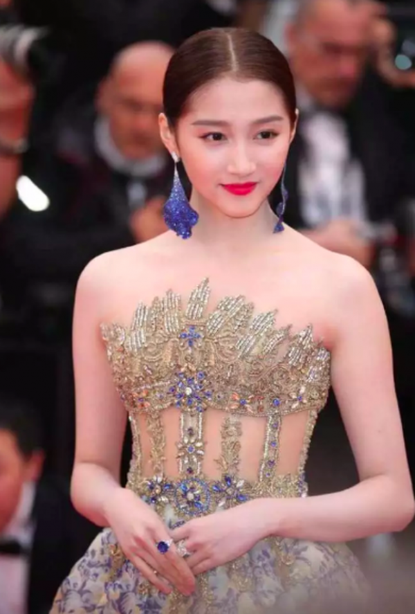 Quan Hiểu Đông đẹp "mơ mộng" tại Cannes 2019 6