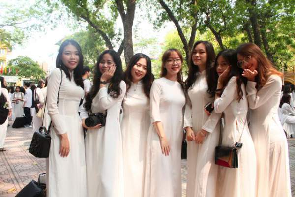 Những nữ sinh xinh đẹp, dễ thương trường Phan Đình Phùng ngày bế giảng 7