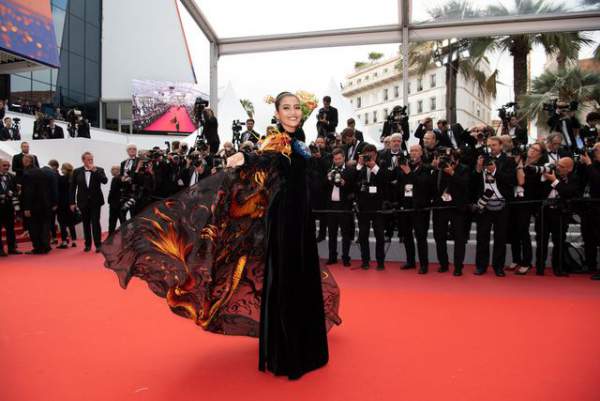 Không nghiện khoe thân, Trương Thị May kín đáo trên thảm đỏ Cannes cùng Leonardo Dicaprio 9