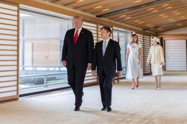 Tân Nhật hoàng đón tiếp Tổng thống Trump trong cuộc gặp lịch sử 12