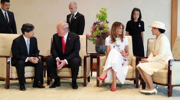 Tân Nhật hoàng đón tiếp Tổng thống Trump trong cuộc gặp lịch sử 9