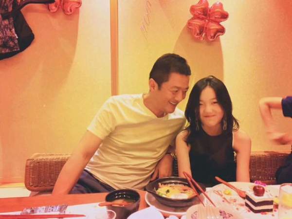 Đang hạnh phúc trong tình mới, Lý Á Bằng vẫn không quên tổ chức sinh nhật cho con gái 4