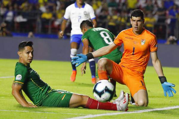 Brazil 0-0 Bolivia (hiệp 1): Đội chủ nhà áp đảo 4
