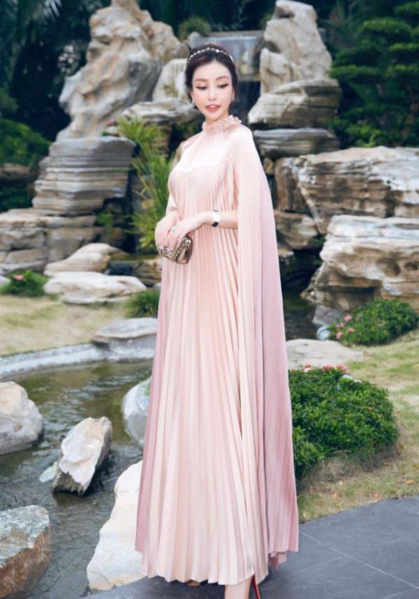 Hoa hậu Lam Cúc khoe vẻ đẹp nữ thần trong sự kiện thời trang 9