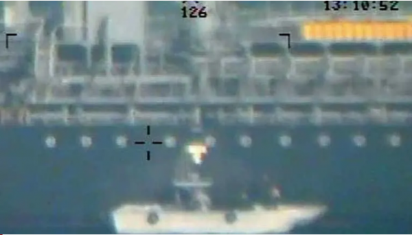 Mỹ công bố bằng chứng mới “tố” Iran tấn công tàu dầu tại vịnh Oman 6