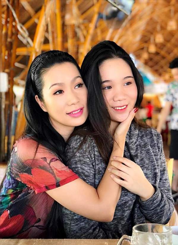 Những cô con gái tài năng, xinh đẹp, nói tiếng Anh như gió của sao Việt 17
