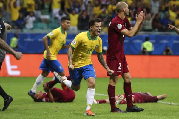 Hai lần VAR từ chối bàn thắng, Brazil hòa cay đắng trước Venezuela 4
