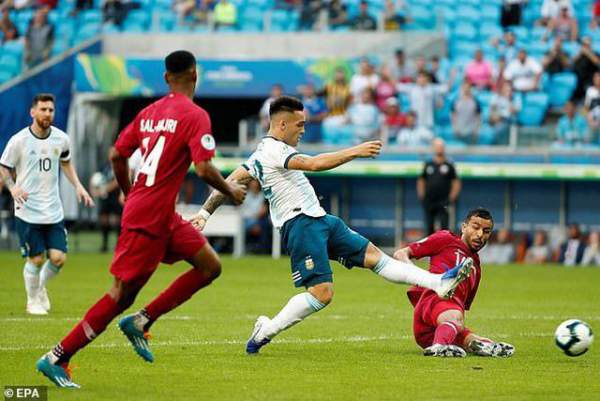 Hạ Qatar, Argentina vào tứ kết Copa America gặp Venezuela 3
