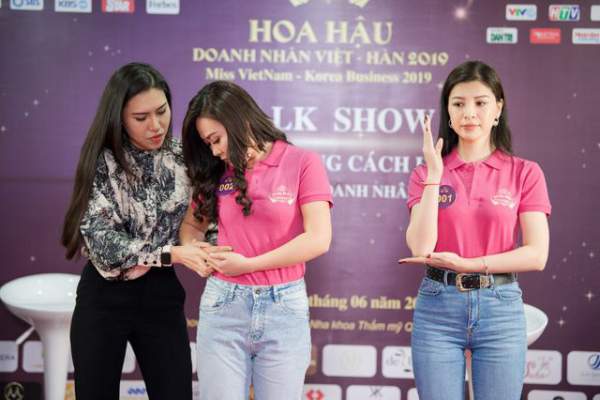 Hoa hậu Hà Nội - Trúc Vũ gây chú ý trên sân khấu Việt – Hàn 5
