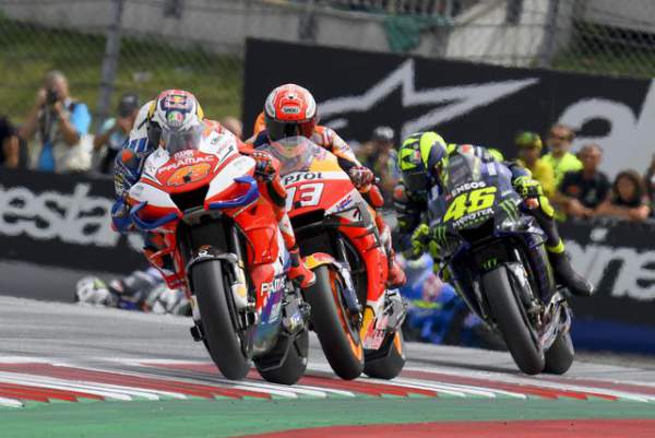 Chặng 11 MotoGP 2019: Dovizioso có chiến thắng nghẹt thở trước Marquez 11