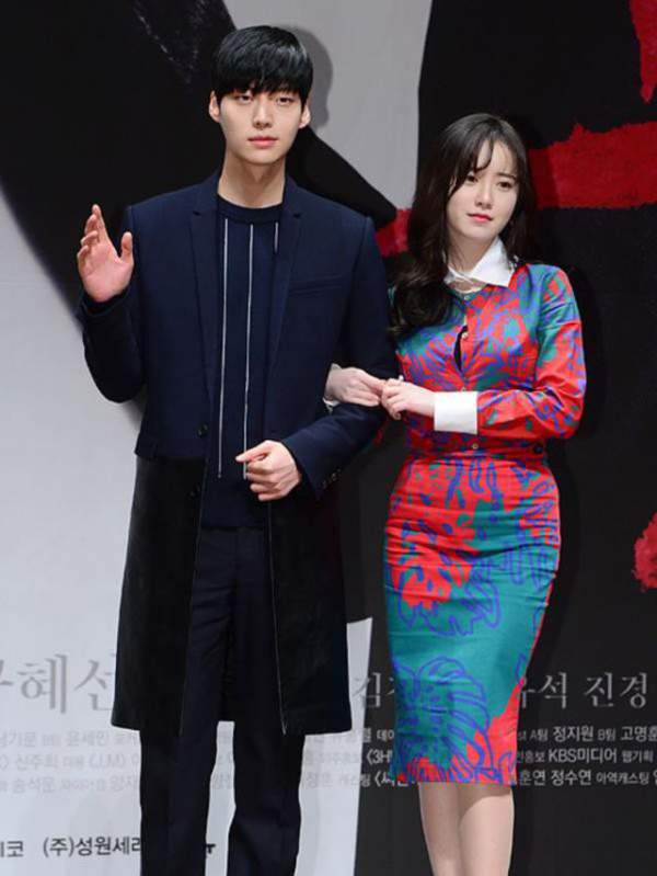 Goo Hye Sun bóng gió tuyên bố giải nghệ giữa lùm xum ly hôn với chồng trẻ 3