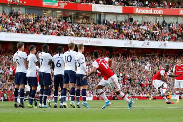 Arsenal 1-2 Tottenham (hiệp 2 ): Thế trận căng thẳng 10