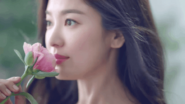 Song Hye Kyo dẫn đầu danh sách 10 mỹ nhân đẹp nhất xứ Hàn 6
