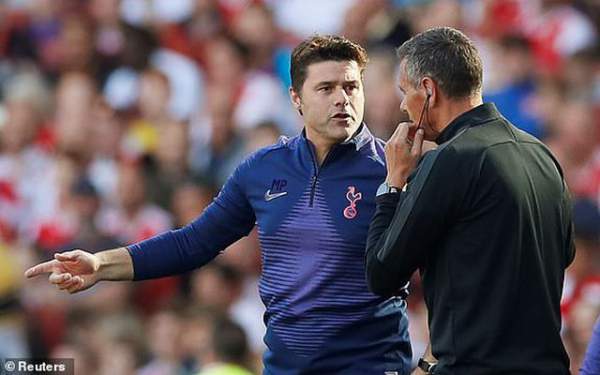 Arsenal 1-2 Tottenham (hiệp 2 ): Thế trận căng thẳng 11